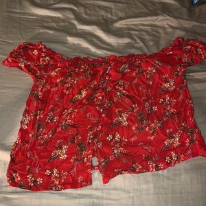 Floral top with buttons